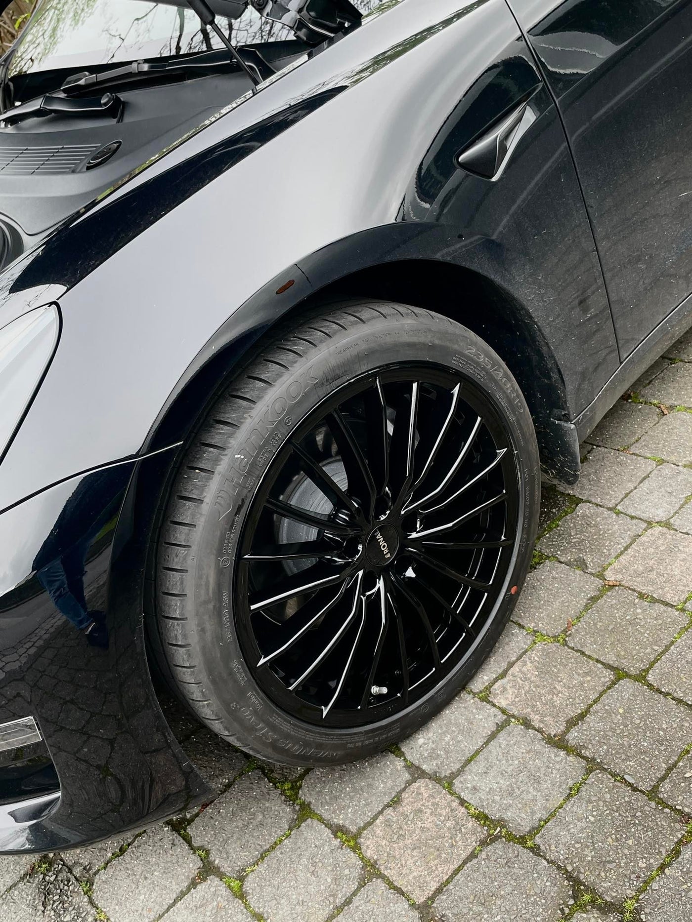 Tesla Model 3 Felgen / Kompletträder - Ronal R68 - schwarz in 18