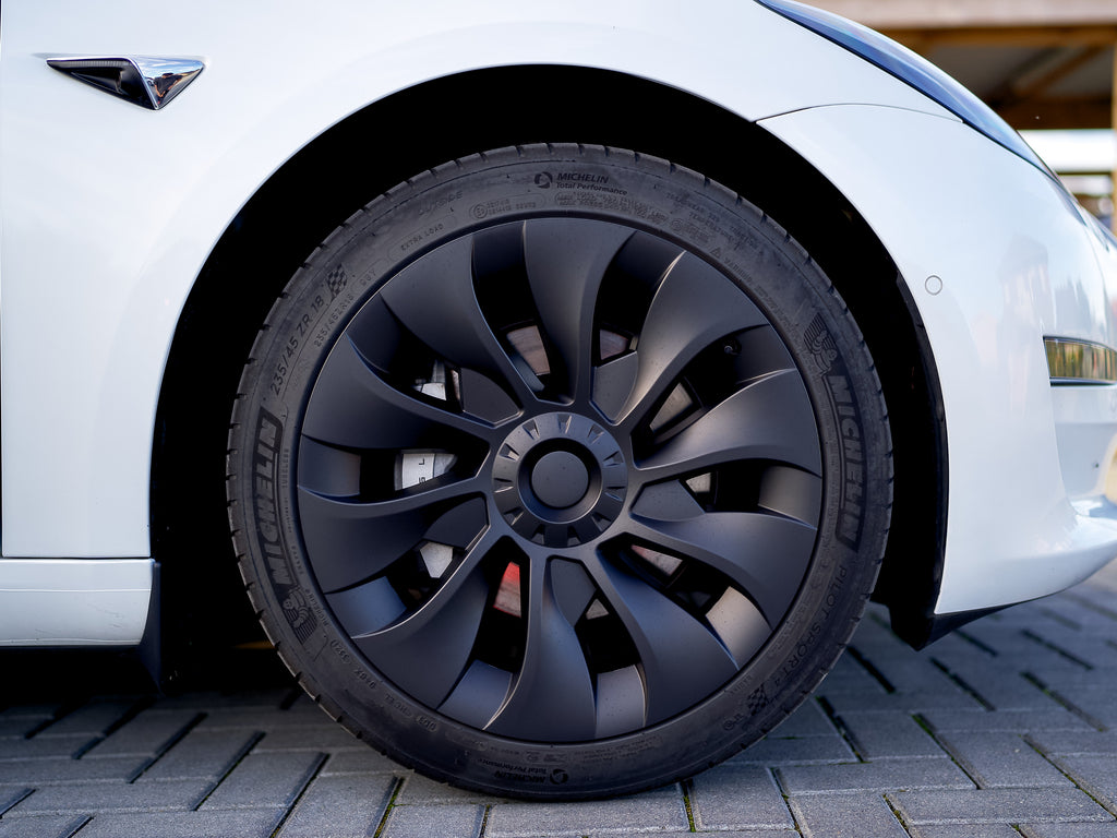 Tesla Model 3 4x Radkappen 18 Zoll - mattschwarz Turbinendesign –  Tesvolution